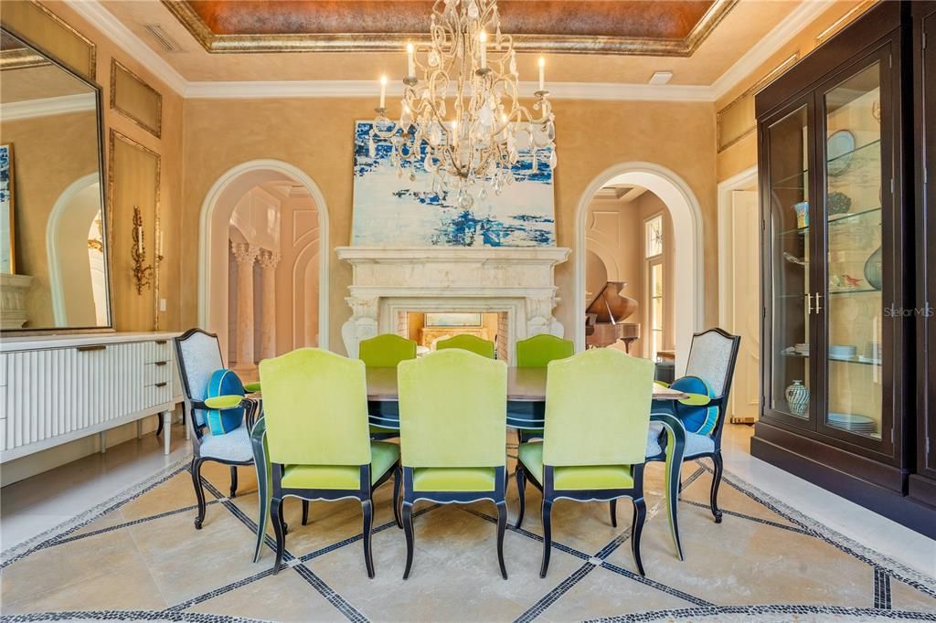 For Sale: $5,895,000 (5 beds, 5 baths, 7916 Square Feet)