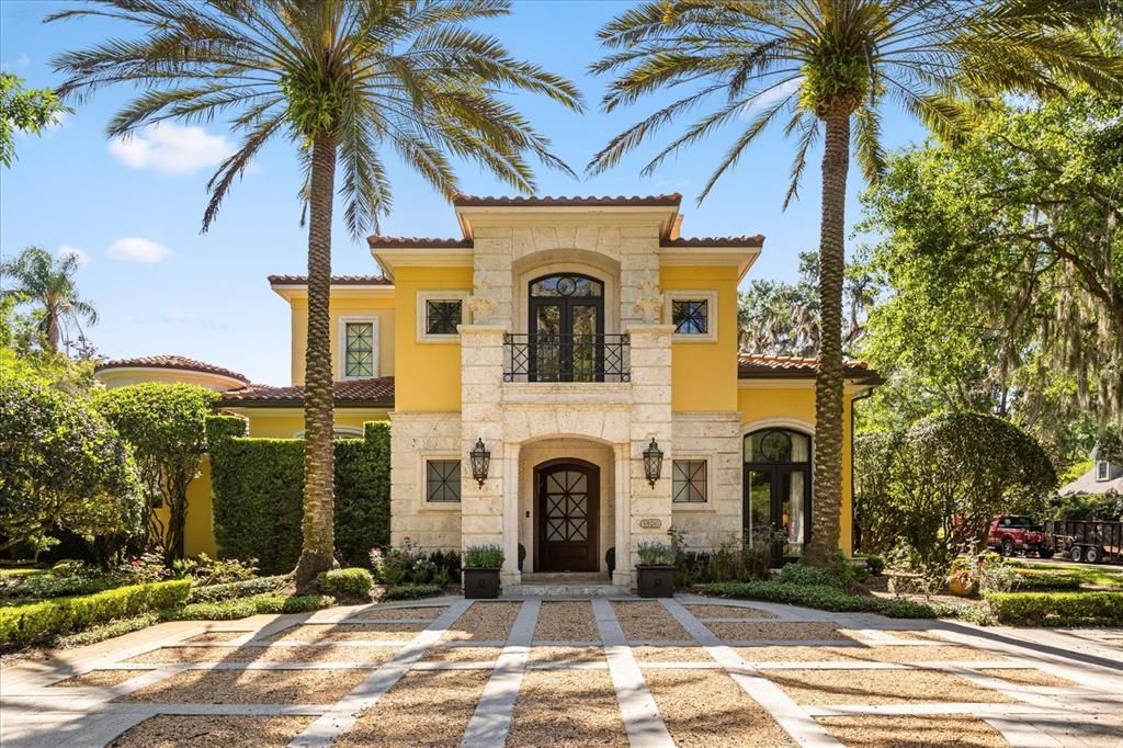 For Sale: $5,895,000 (5 beds, 5 baths, 7916 Square Feet)