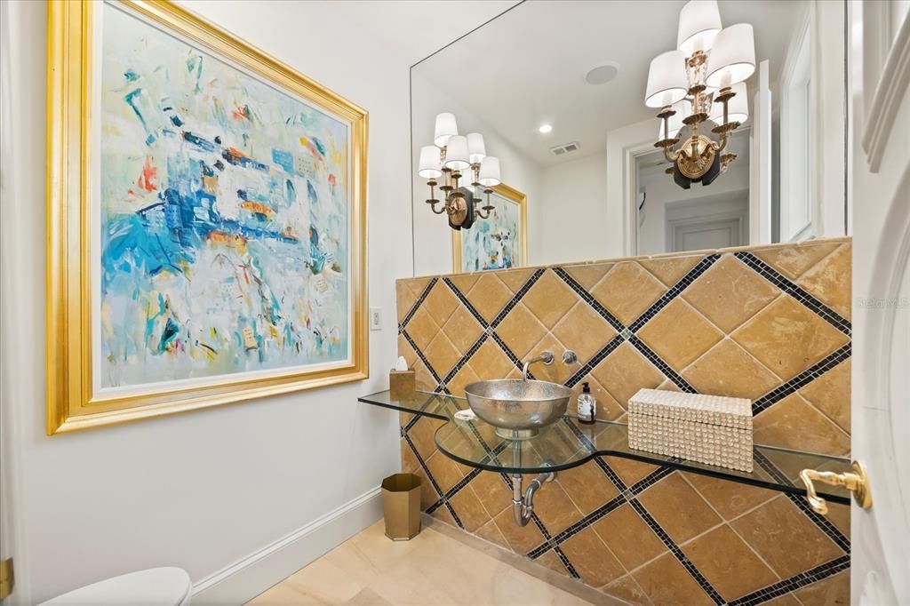 For Sale: $5,895,000 (5 beds, 5 baths, 7916 Square Feet)