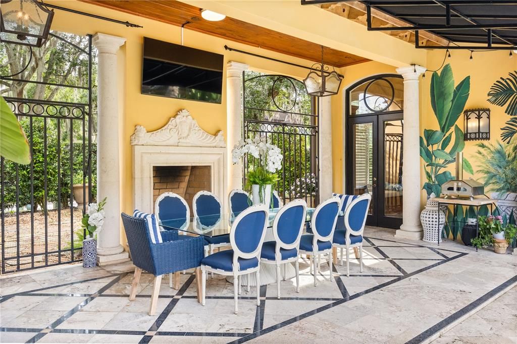 For Sale: $5,895,000 (5 beds, 5 baths, 7916 Square Feet)