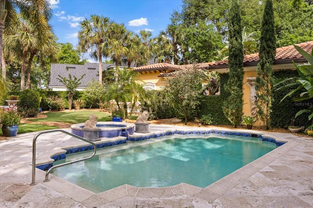 For Sale: $5,895,000 (5 beds, 5 baths, 7916 Square Feet)