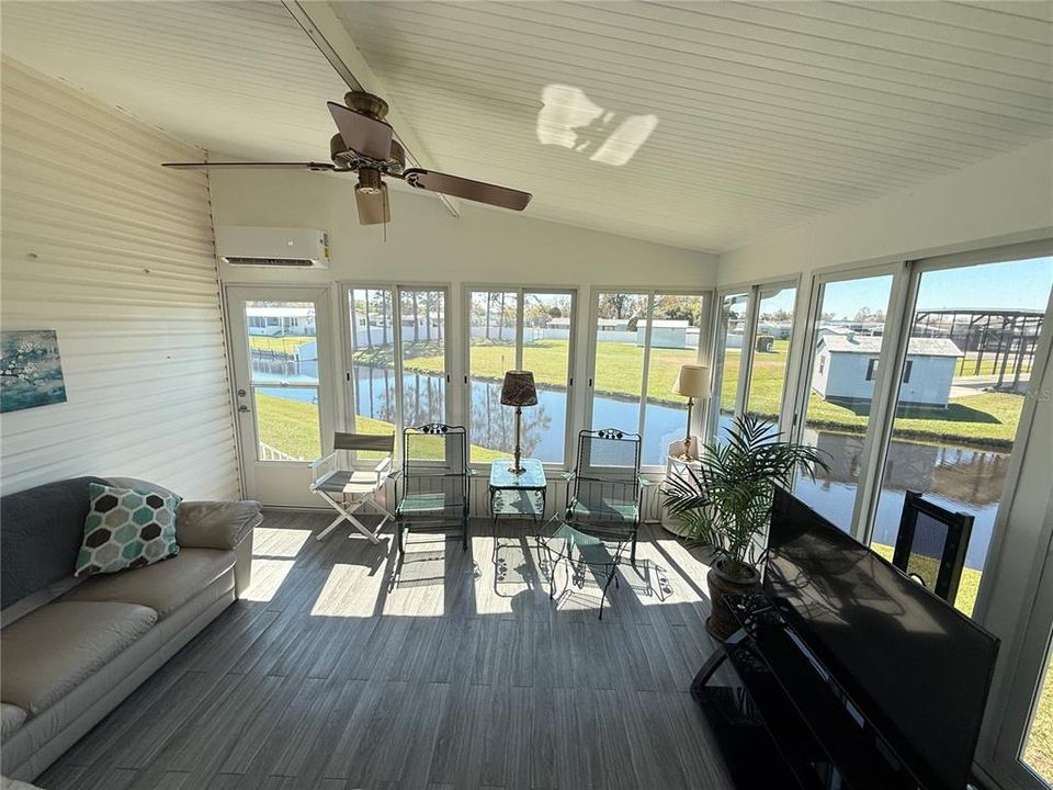 For Sale: $160,000 (1 beds, 1 baths, 800 Square Feet)