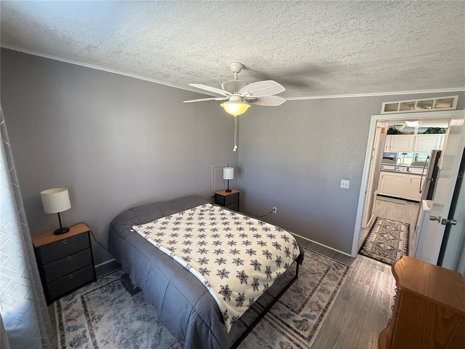 For Sale: $160,000 (1 beds, 1 baths, 800 Square Feet)