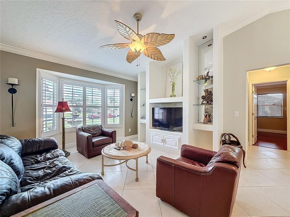 En Venta: $410,000 (3 camas, 2 baños, 1519 Pies cuadrados)