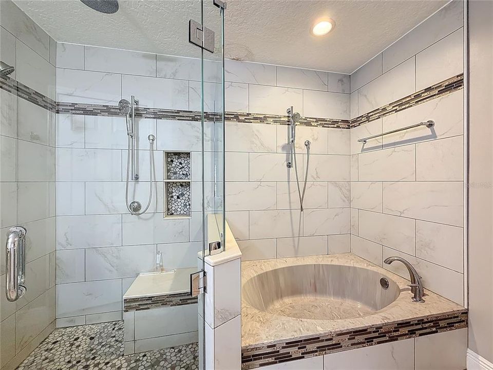 En Venta: $410,000 (3 camas, 2 baños, 1519 Pies cuadrados)