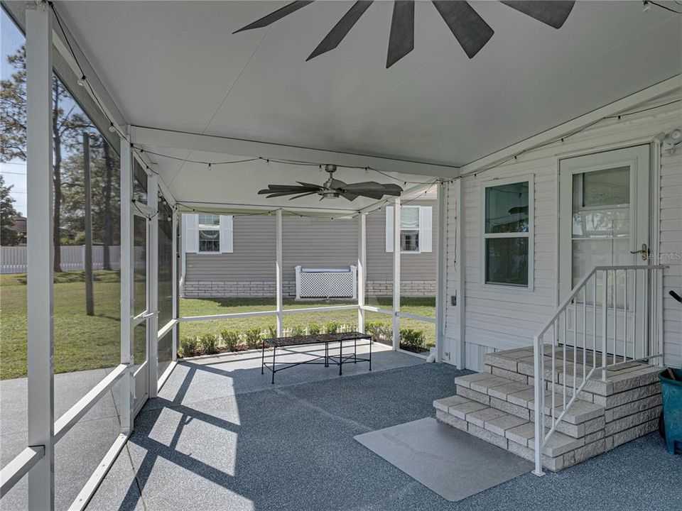 待售: $240,000 (2 贝兹, 3 浴室, 1307 平方英尺)