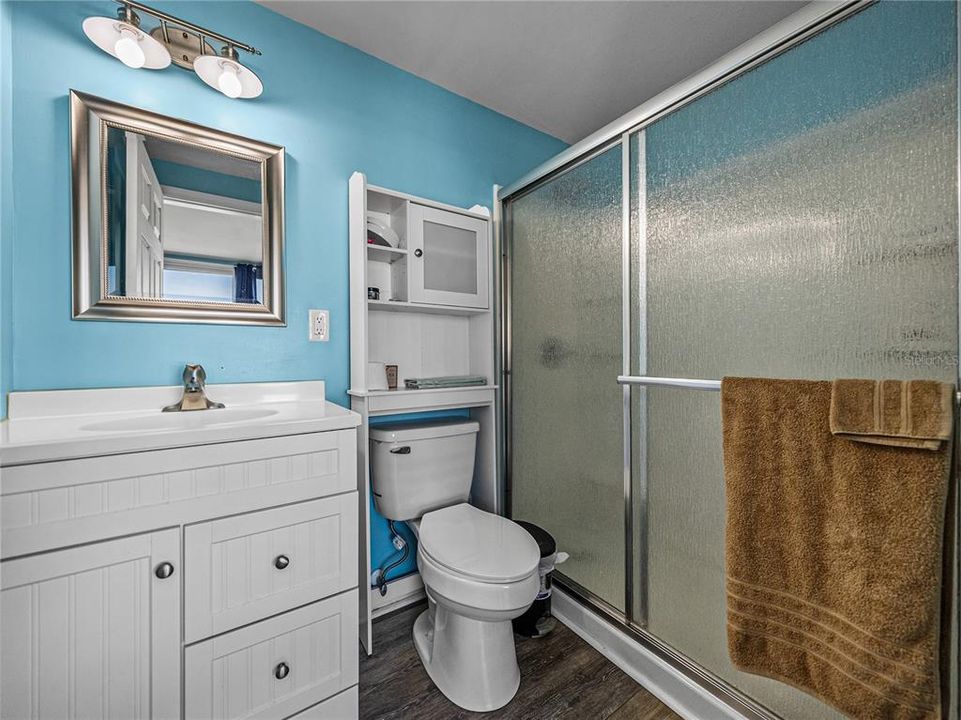 待售: $240,000 (2 贝兹, 3 浴室, 1307 平方英尺)