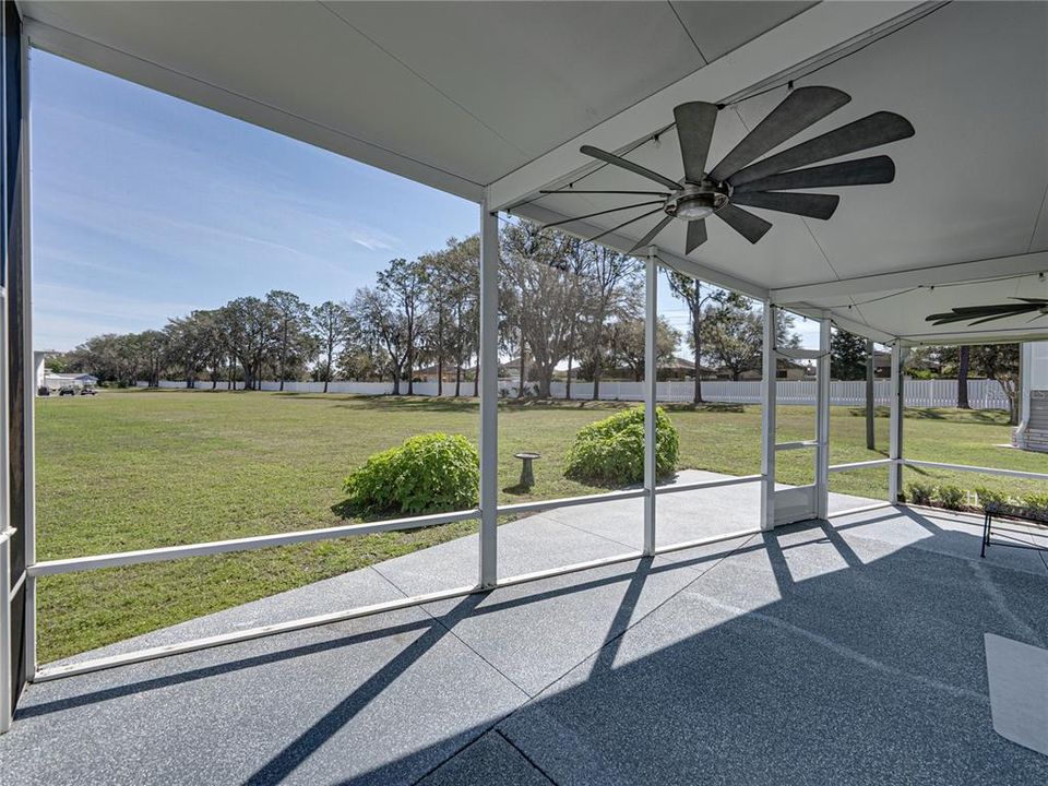 待售: $240,000 (2 贝兹, 3 浴室, 1307 平方英尺)