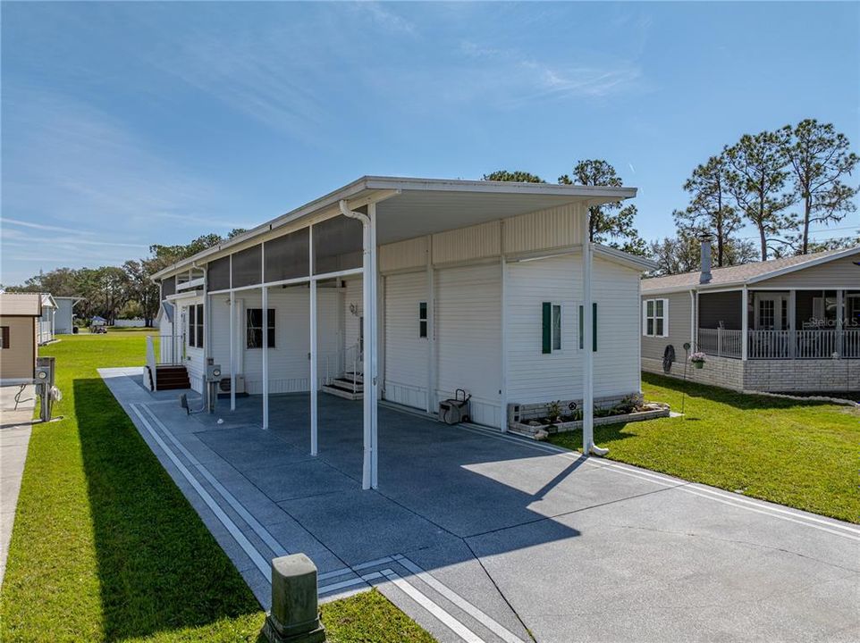 待售: $240,000 (2 贝兹, 3 浴室, 1307 平方英尺)