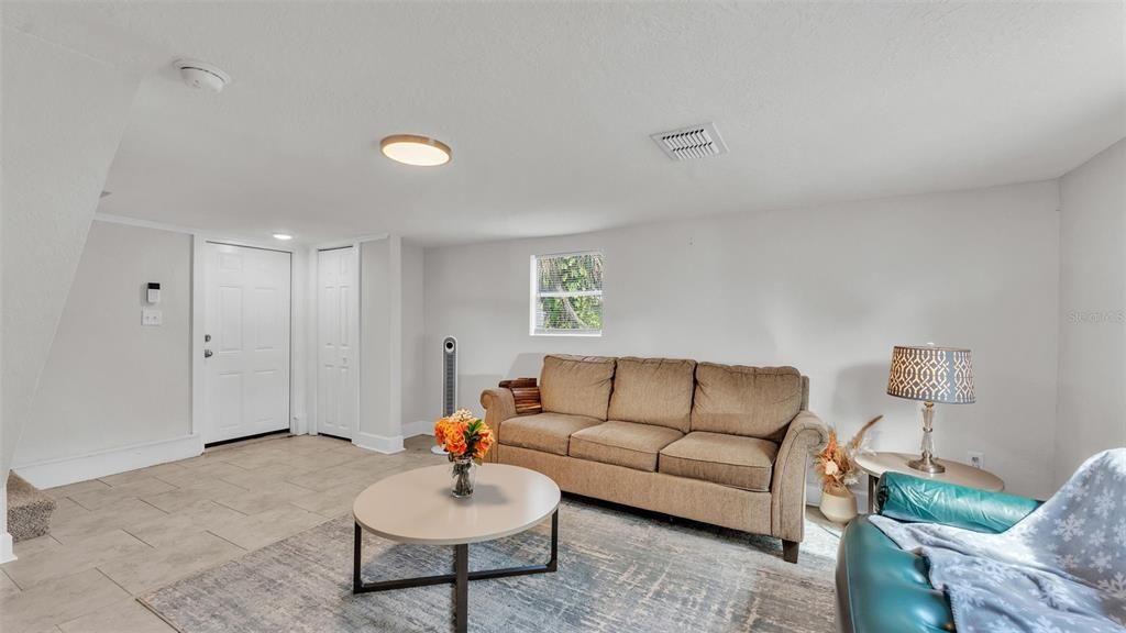 Activo con contrato: $184,900 (2 camas, 1 baños, 904 Pies cuadrados)
