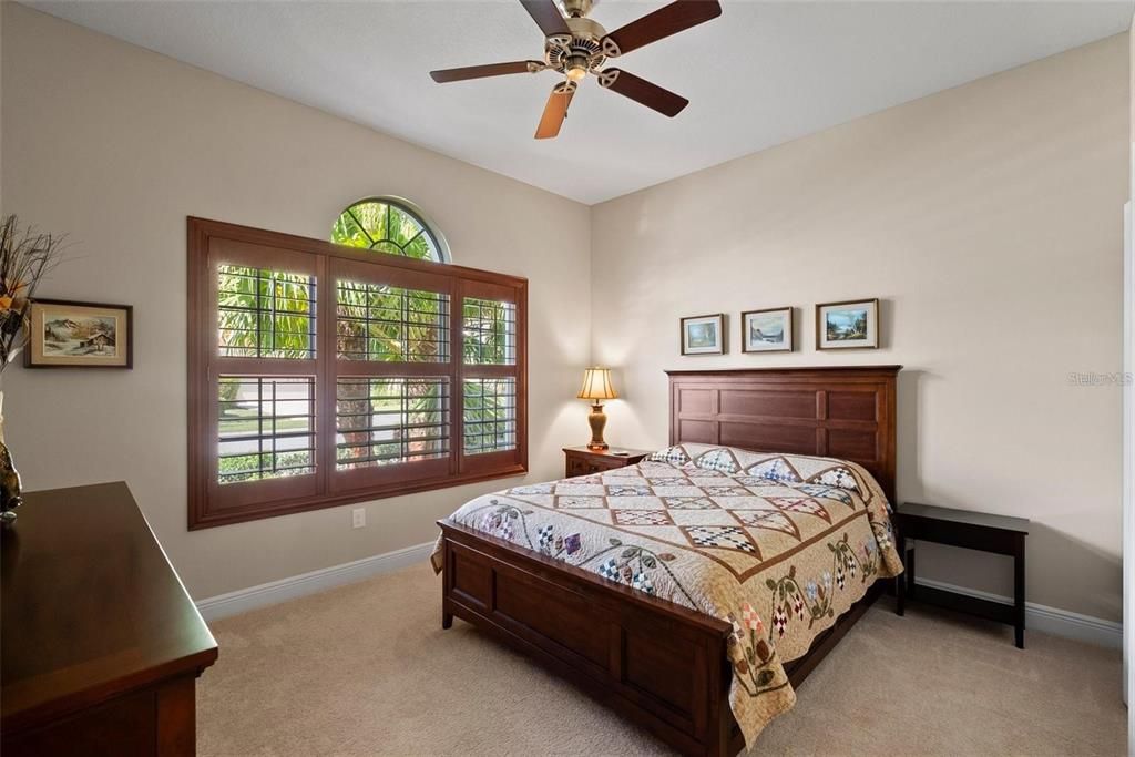 For Rent: $5,500 (2 beds, 2 baths, 1858 Square Feet)