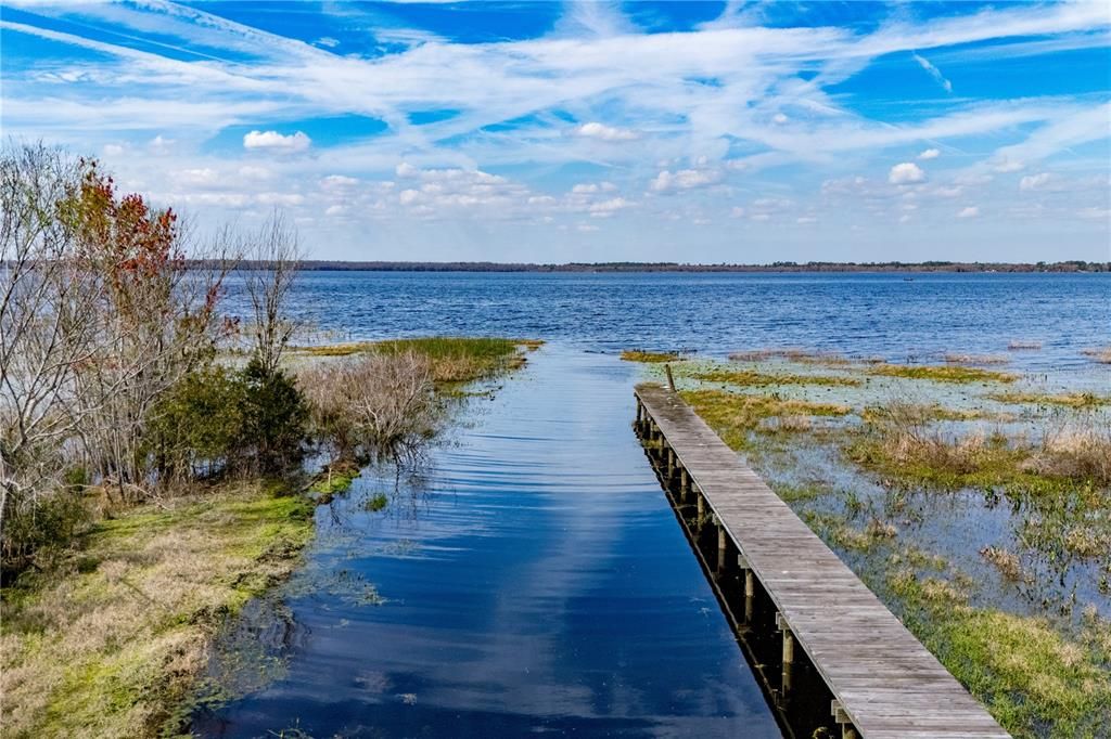 Recently Sold: $429,900 (3 beds, 2 baths, 1658 Square Feet)