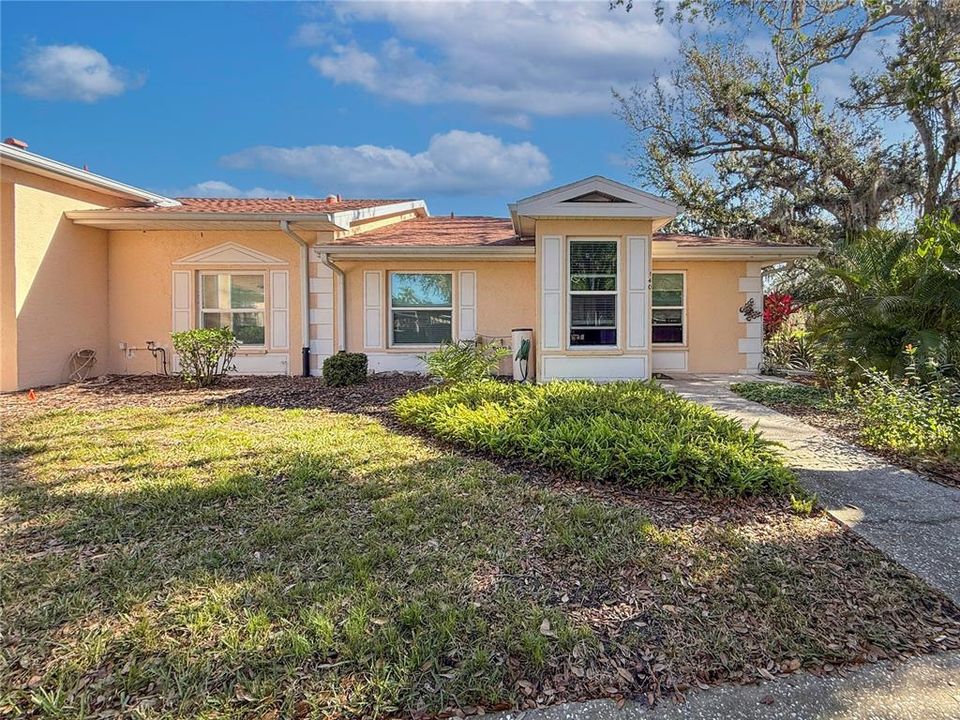 最近售出: $149,900 (2 贝兹, 2 浴室, 1073 平方英尺)