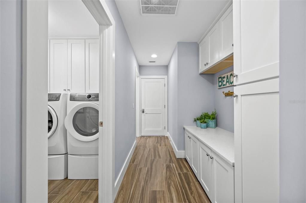 На продажу: $2,395,000 (3 спален, 3 ванн, 2648 Квадратных фут)