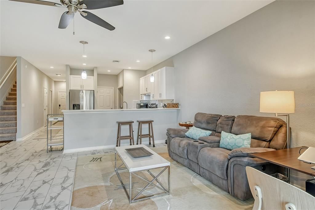 En Renta: $2,400 (3 camas, 2 baños, 1758 Pies cuadrados)