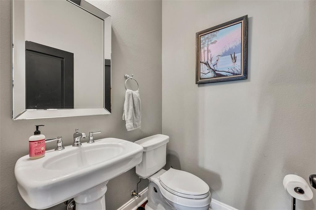 待售: $2,099,000 (6 贝兹, 4 浴室, 4446 平方英尺)