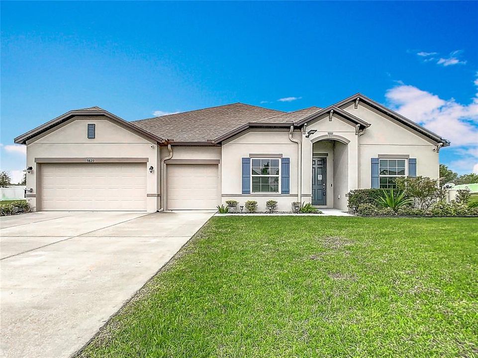 Flood Zone X. 4BR/3BA/3GA w/office