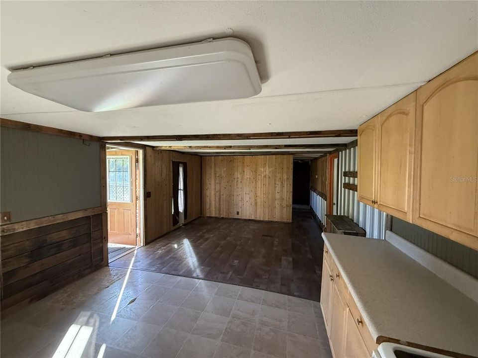 待售: $375,000 (3 贝兹, 3 浴室, 1918 平方英尺)