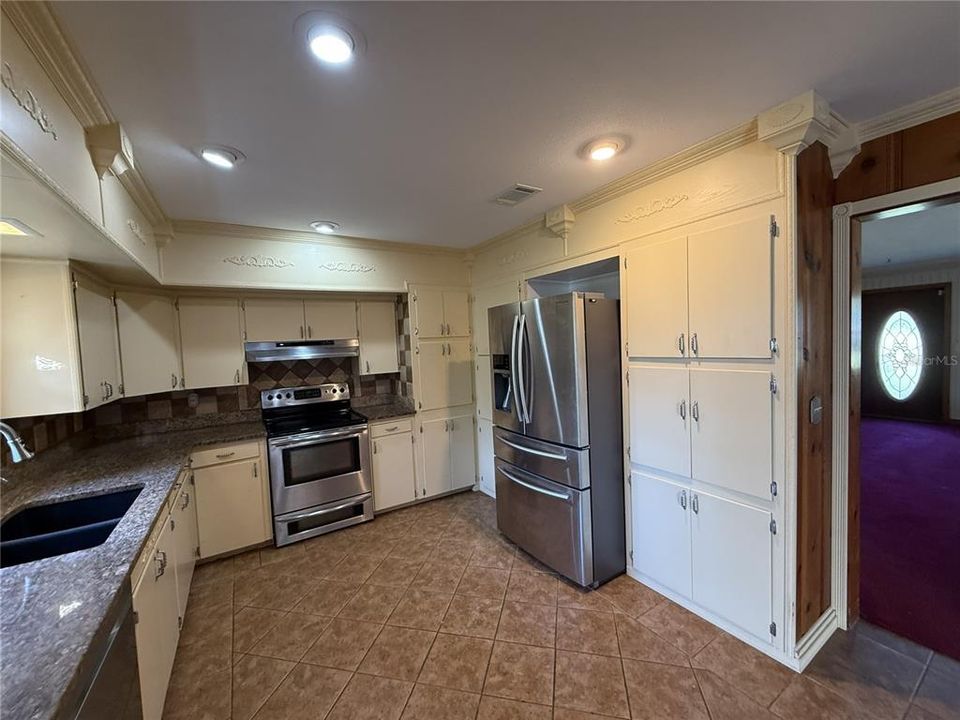 待售: $375,000 (3 贝兹, 3 浴室, 1918 平方英尺)