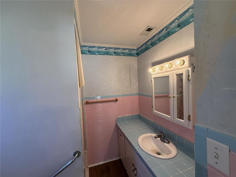 待售: $375,000 (3 贝兹, 3 浴室, 1918 平方英尺)