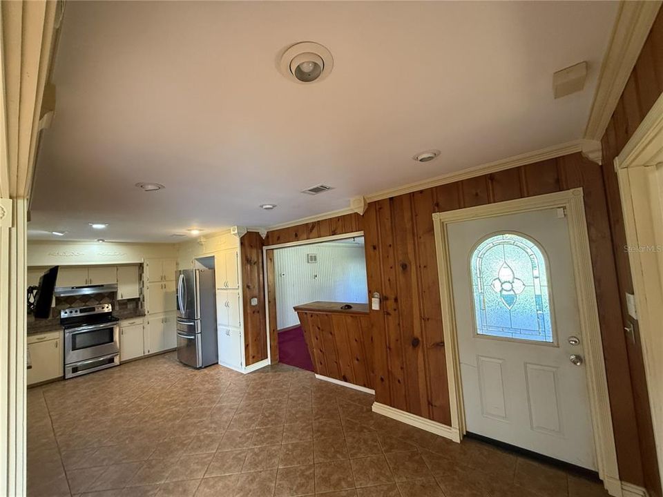 待售: $375,000 (3 贝兹, 3 浴室, 1918 平方英尺)