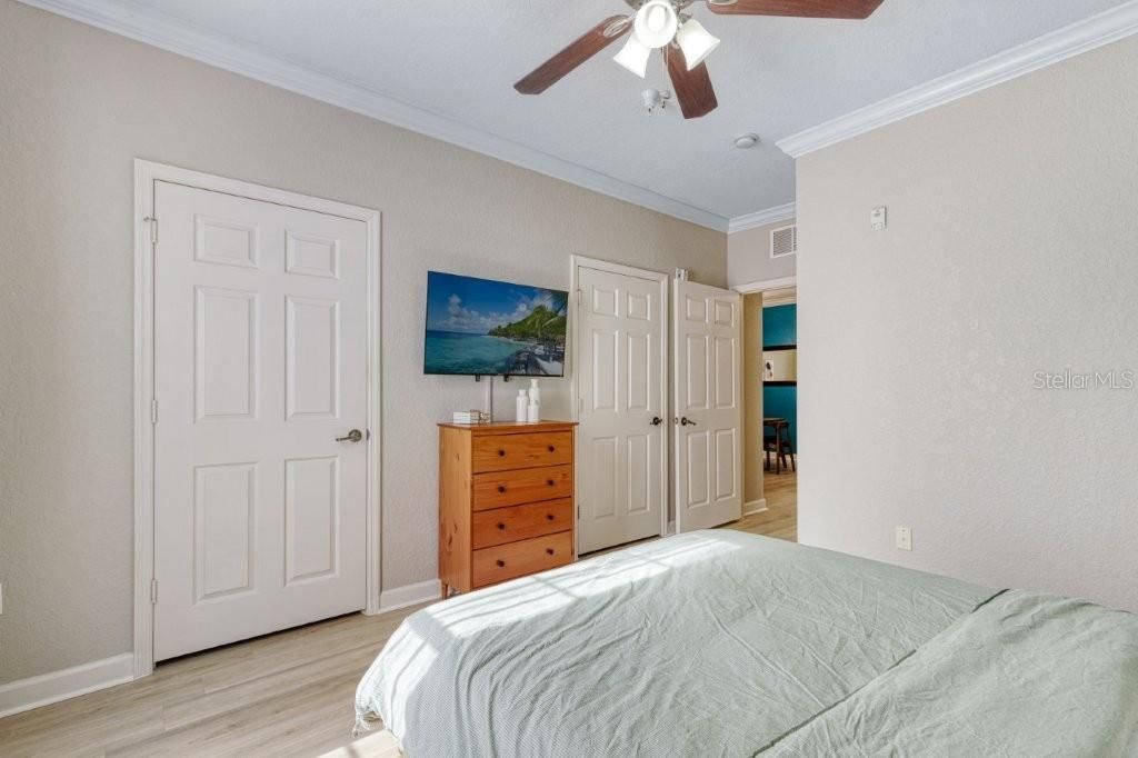 Active With Contract: $195,000 (2 beds, 2 baths, 1134 Square Feet)