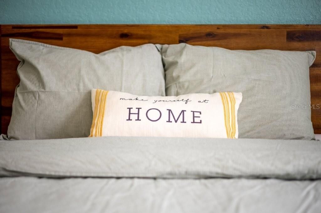 Active With Contract: $195,000 (2 beds, 2 baths, 1134 Square Feet)