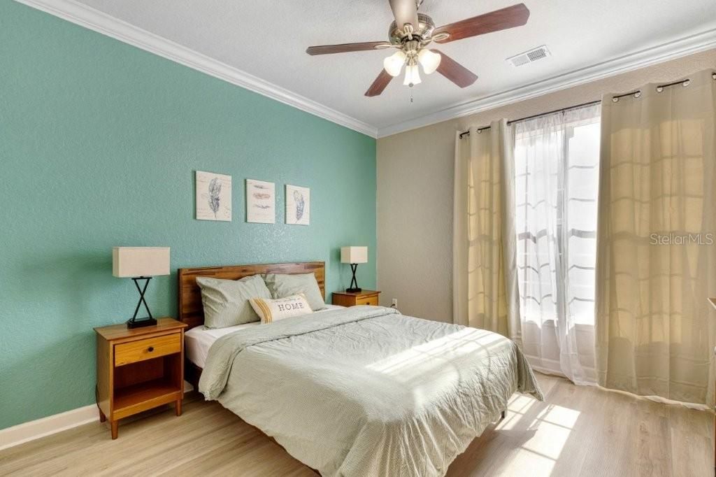 Active With Contract: $195,000 (2 beds, 2 baths, 1134 Square Feet)