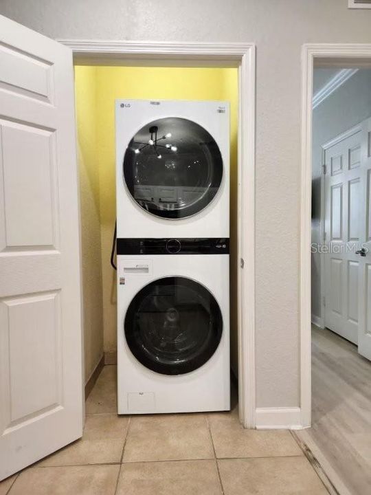 Active With Contract: $195,000 (2 beds, 2 baths, 1134 Square Feet)