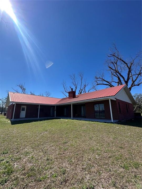 For Sale: $995,000 (5 beds, 3 baths, 2820 Square Feet)