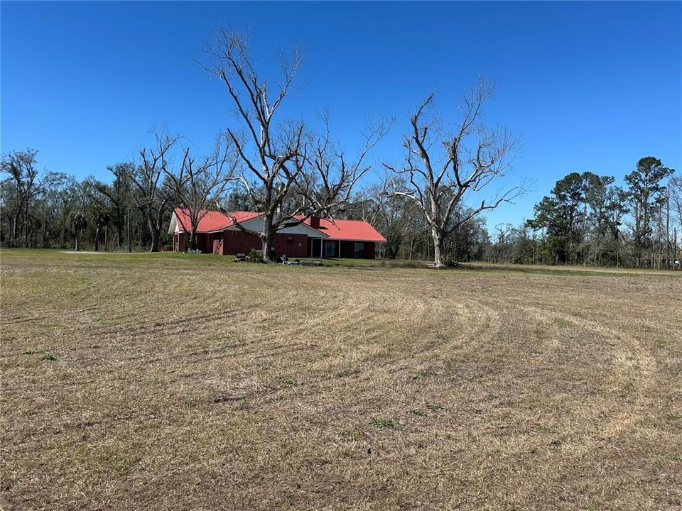 For Sale: $995,000 (5 beds, 3 baths, 2820 Square Feet)