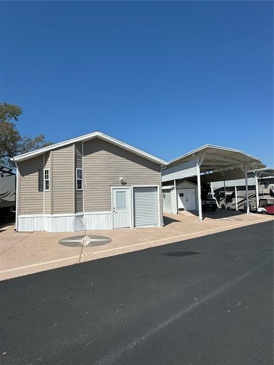 For Sale: $174,000 (2 beds, 2 baths, 1200 Square Feet)