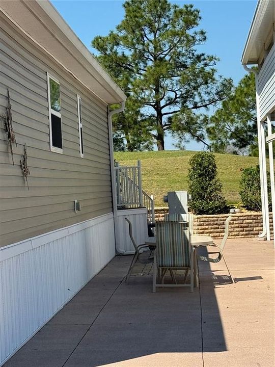 For Sale: $174,000 (2 beds, 2 baths, 1200 Square Feet)