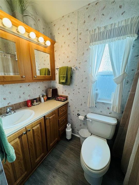 For Sale: $174,000 (2 beds, 2 baths, 1200 Square Feet)