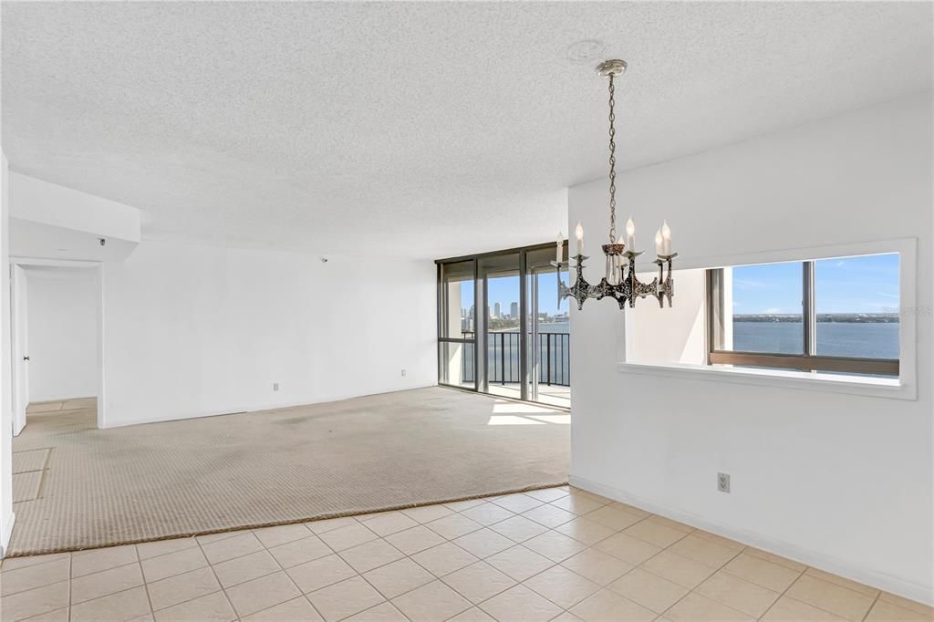 For Sale: $800,000 (3 beds, 2 baths, 2007 Square Feet)