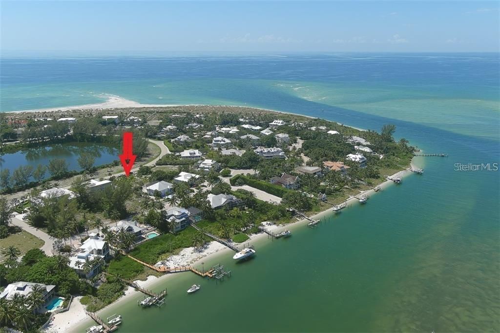 待售: $2,199,000 (0.38 acres)