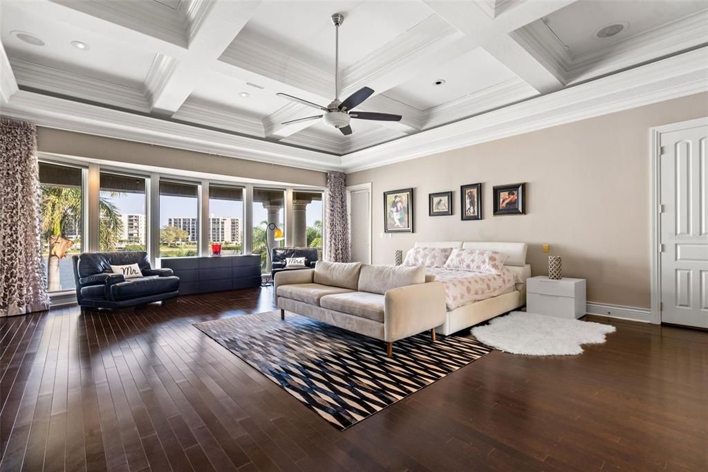 Active With Contract: $4,999,000 (4 beds, 4 baths, 7482 Square Feet)