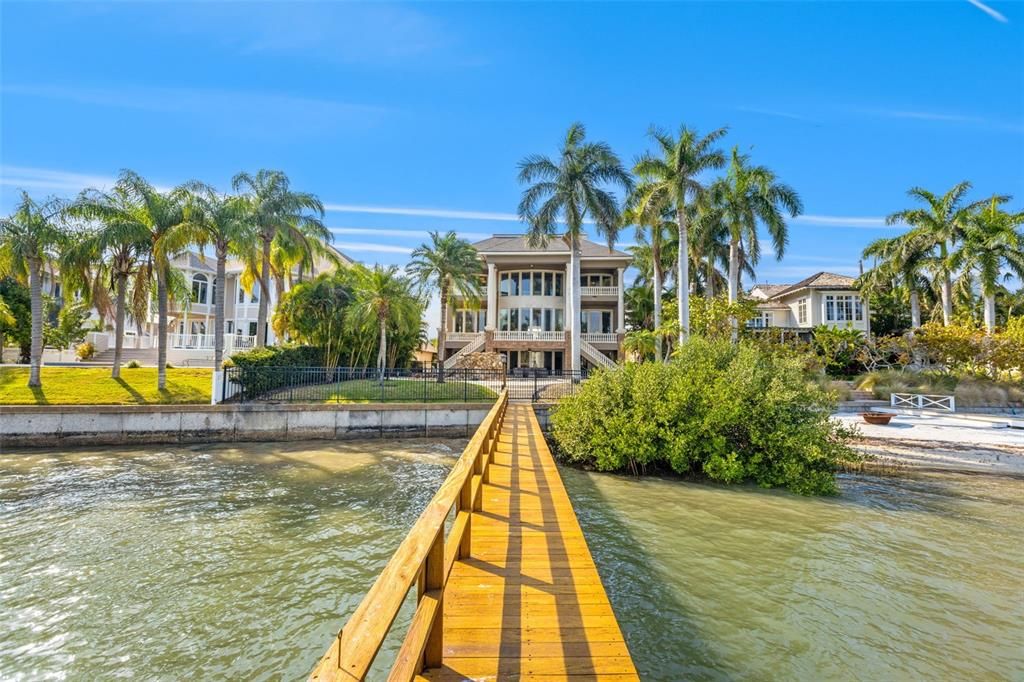Active With Contract: $4,999,000 (4 beds, 4 baths, 7482 Square Feet)