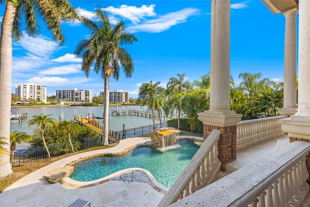 Active With Contract: $4,999,000 (4 beds, 4 baths, 7482 Square Feet)