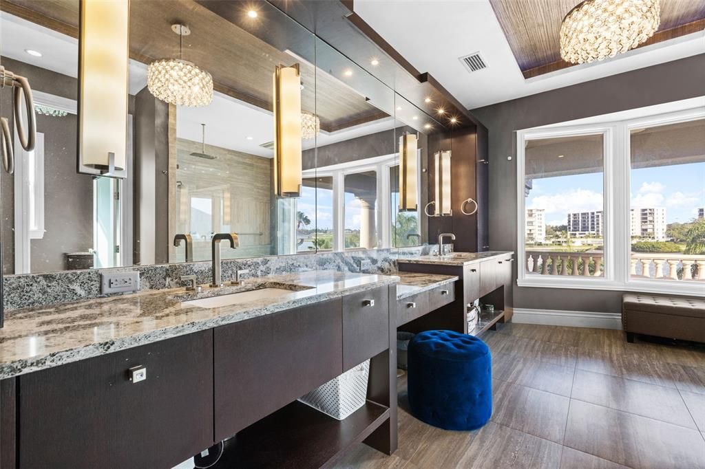 Active With Contract: $4,999,000 (4 beds, 4 baths, 7482 Square Feet)