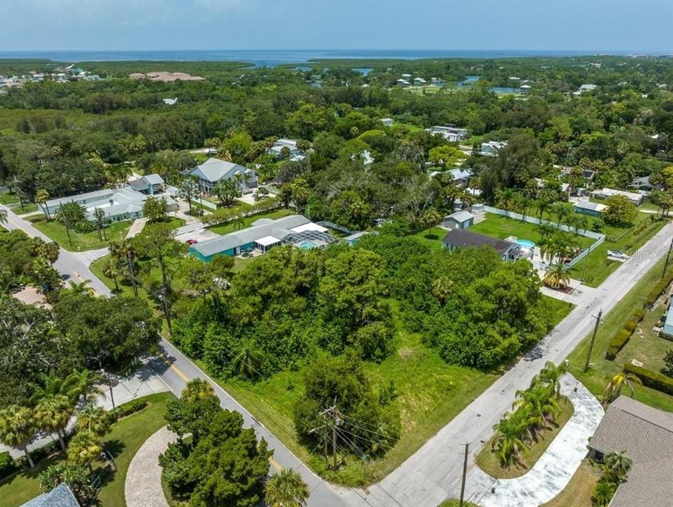 待售: $140,000 (0.17 acres)