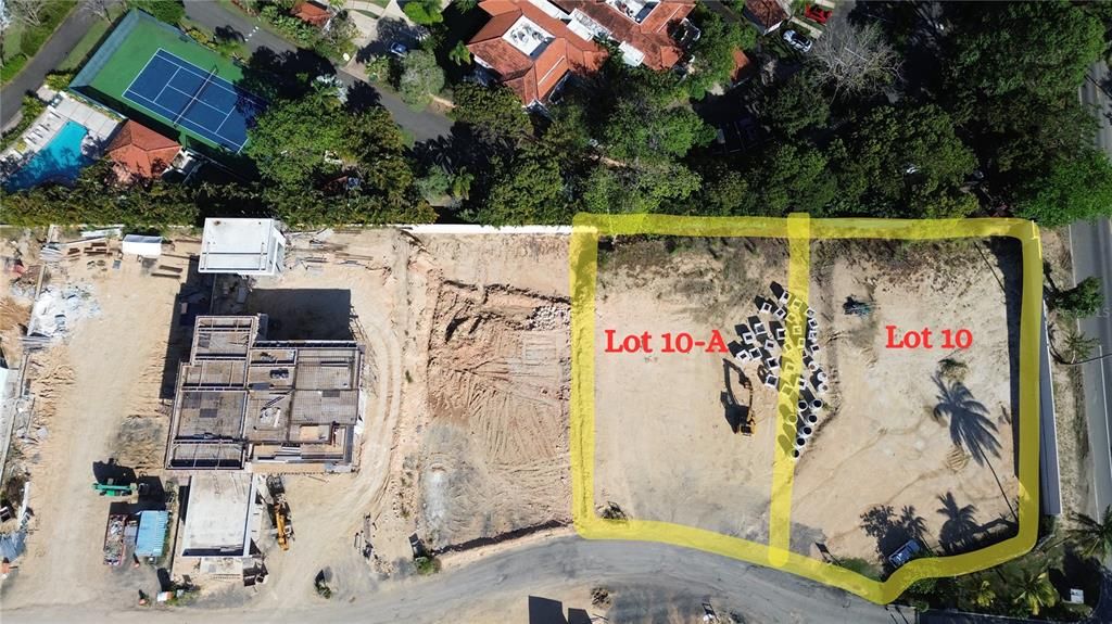 На продажу: $1,999,995 (0.46 acres)