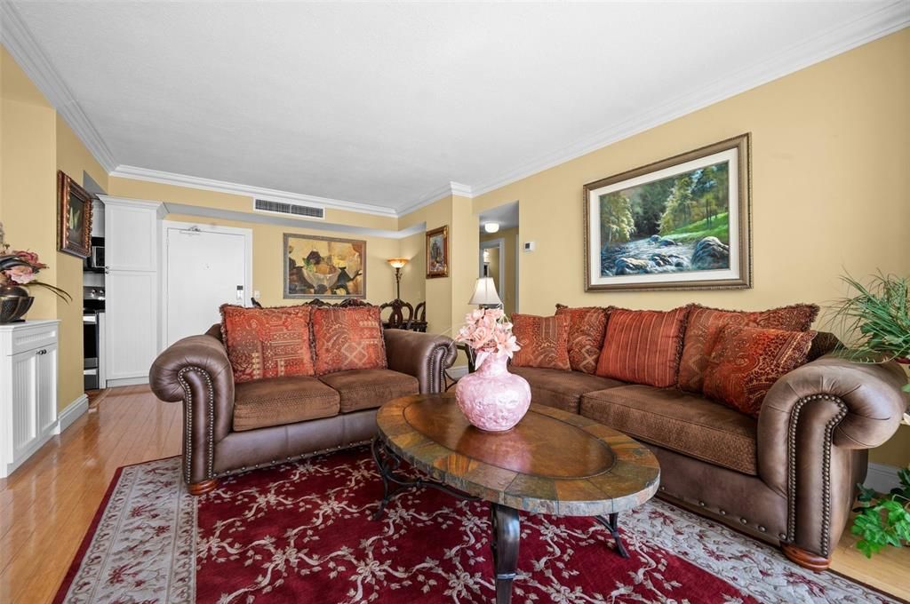 For Sale: $821,900 (2 beds, 2 baths, 837 Square Feet)