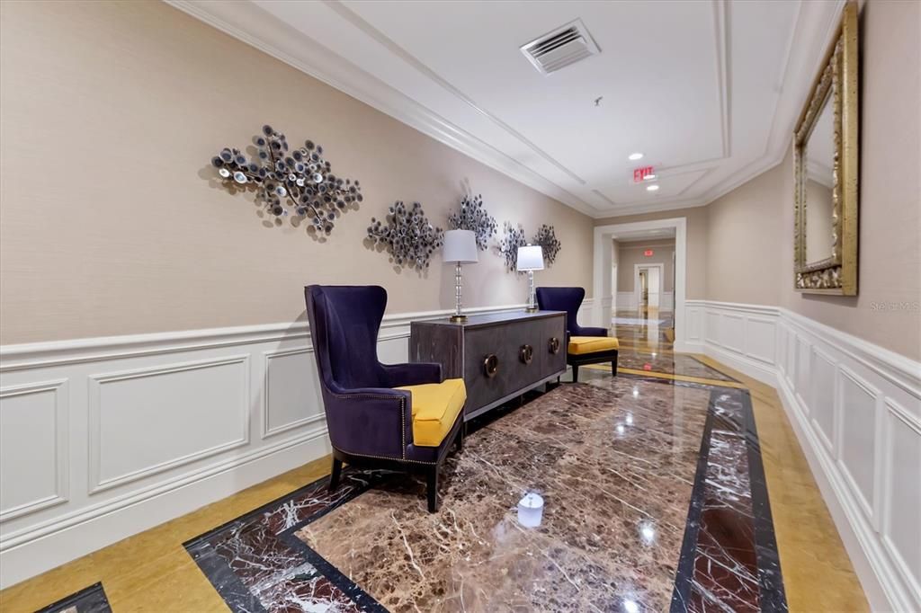 合同活跃: $3,250 (1 贝兹, 1 浴室, 1212 平方英尺)