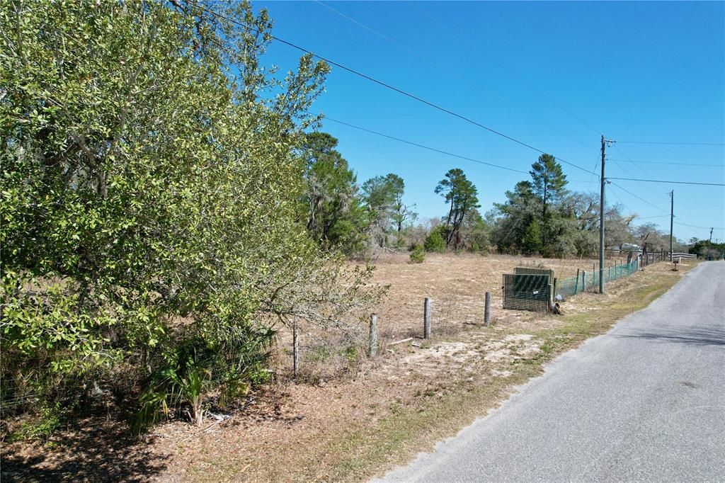 Activo con contrato: $170,000 (4.80 acres)