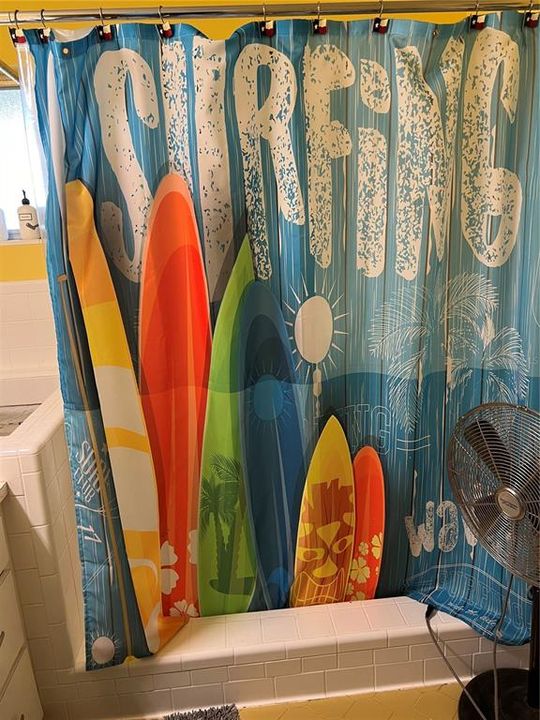 For Sale: $389,000 (3 beds, 2 baths, 2290 Square Feet)