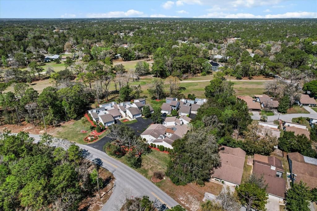 待售: $199,000 (2 贝兹, 2 浴室, 1819 平方英尺)