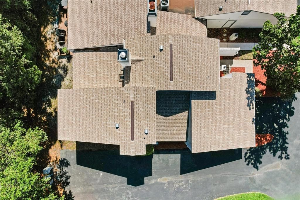 待售: $199,000 (2 贝兹, 2 浴室, 1819 平方英尺)