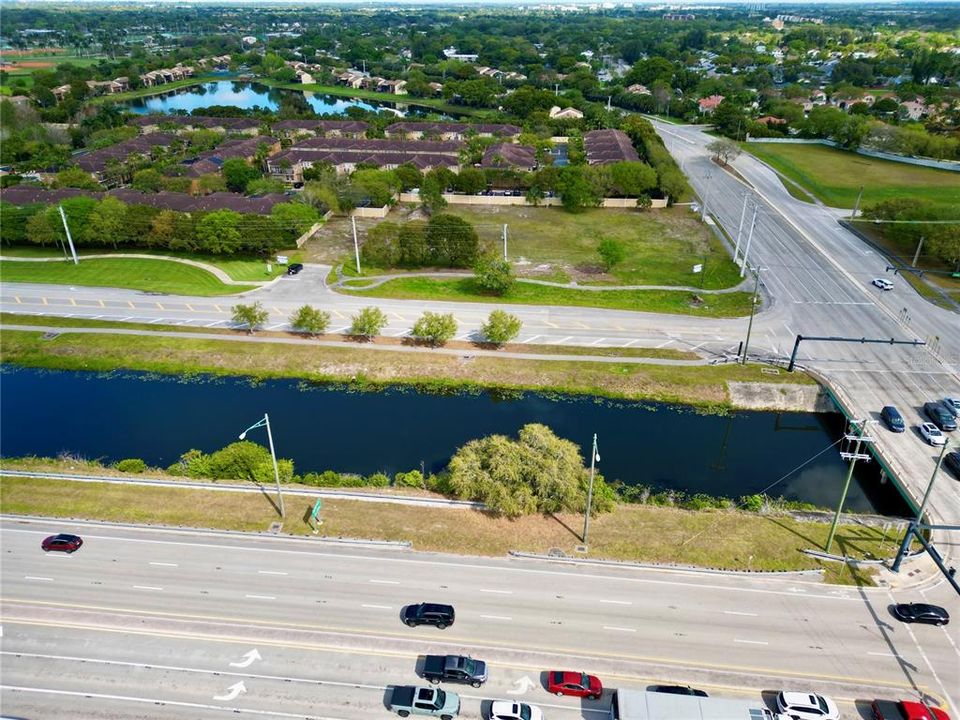 En Venta: $3,250,000 (1.43 acres)