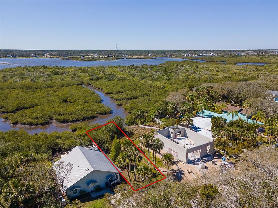 На продажу: $194,000 (0.17 acres)